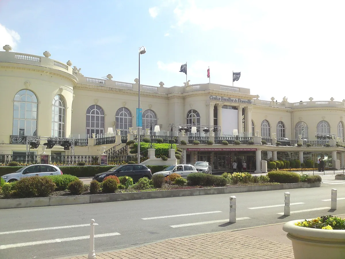 Façade du casino de Deauville en Normandie